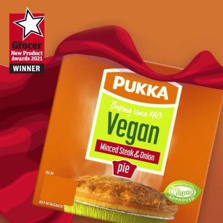 Our Vegan Minced Steak and Onion pie has only gone and won an award! Perfect excuse to try it this weekend, don’t you think?